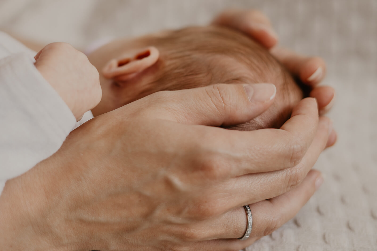 Newborn_ Baby_hamburg_Elmshorn_Schleswig-Holstein_Familienfotograf_Anna-Lena Schaper